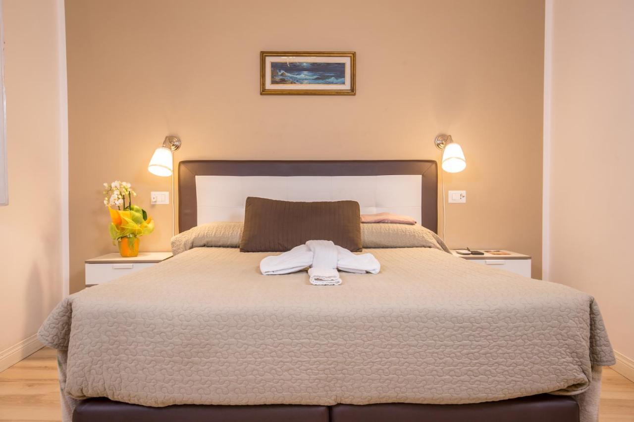 900 Liberty Rooms Рим Екстер'єр фото